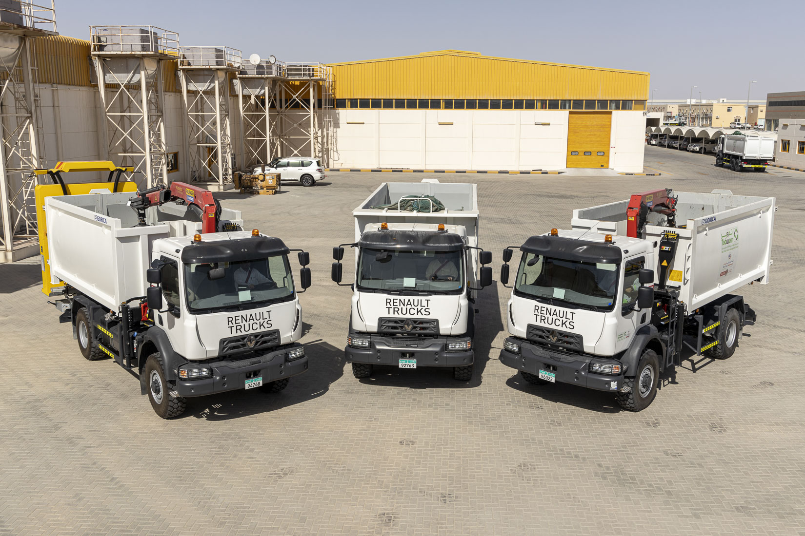 Al Masaood Commercial Vehicles & Equipment Division Secures Biggest Ever Order of Renault All-Wheel Drive Trucks in the UAE