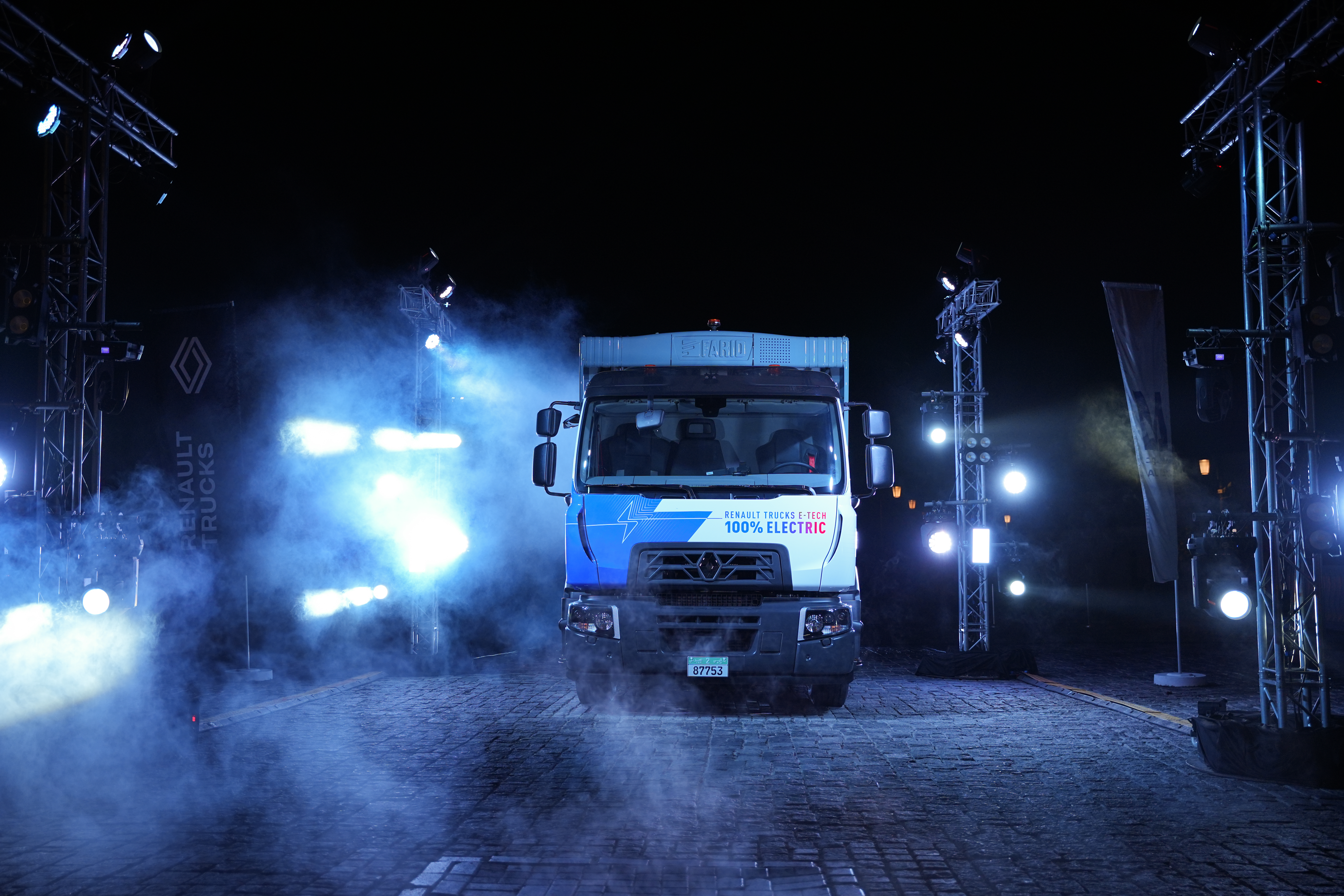 Renault Trucks, Al Masaood, and Tadweer launch the first 100% electric waste truck in the UAE 
